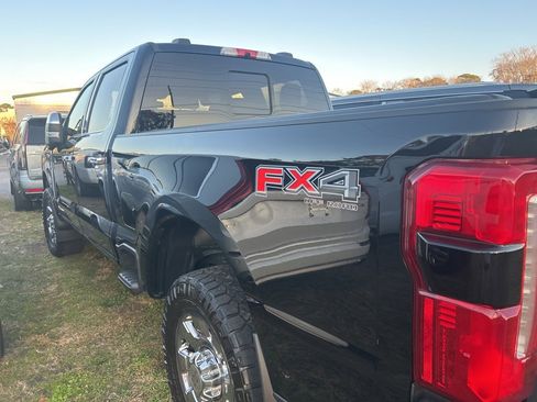Used 2023 Ford F350 King Ranch w/ Chrome Package image 7