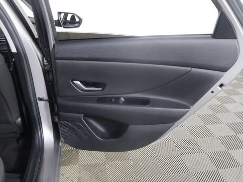 Used 2023 Hyundai Elantra SEL w/ Convenience Package FWD image 23