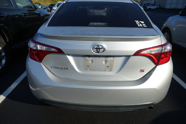 Used 2015 Toyota Corolla S FWD image 18