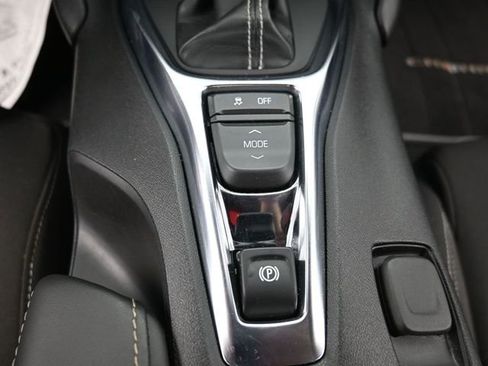 Used 2021 Chevrolet Camaro LT w/ Technology Package RWD image 20