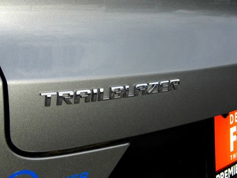 Used 2025 Chevrolet TrailBlazer LT image 8