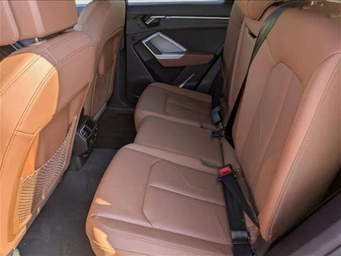 Used 2023 Audi Q3 2.0T Premium image 21