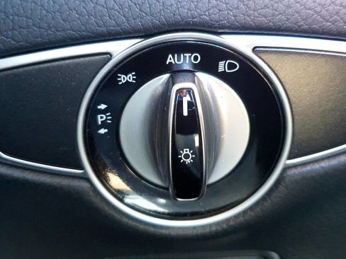 Used 2017 Mercedes-Benz S 550 4MATIC Sedan image 34