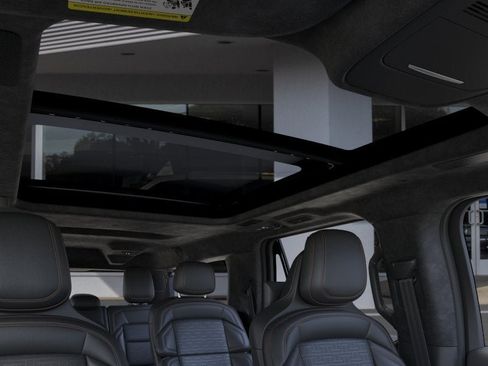 New 2026 Lincoln Navigator L Black Label AWD/4WD image 21