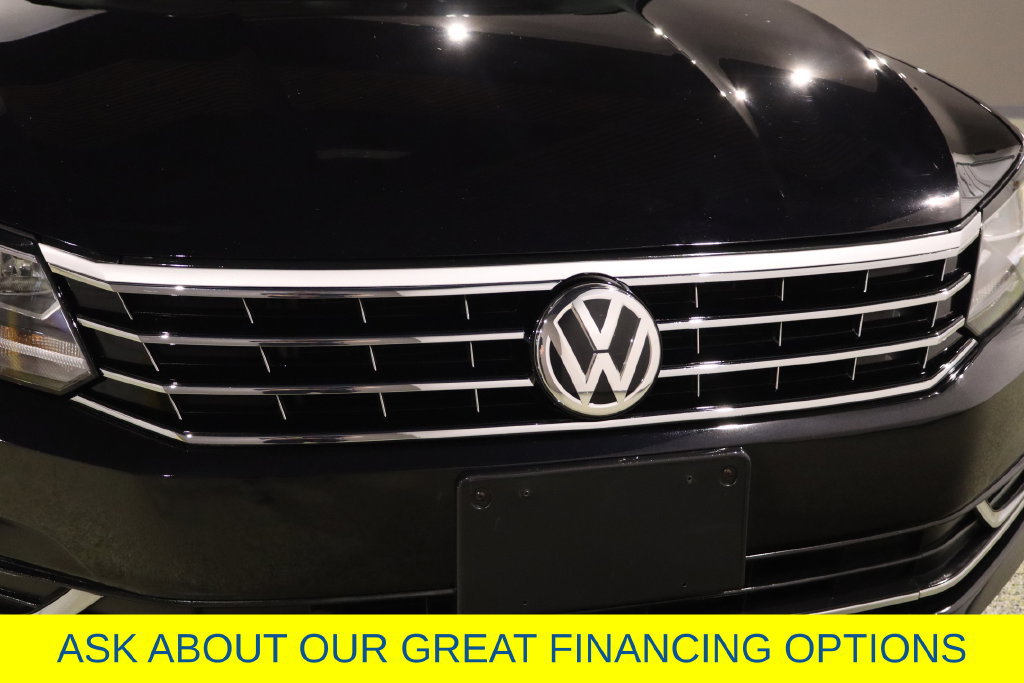 Used 2018 Volkswagen Passat 2.0T SE FWD image 4