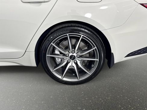 New 2026 Genesis G70 2.5T RWD image 30