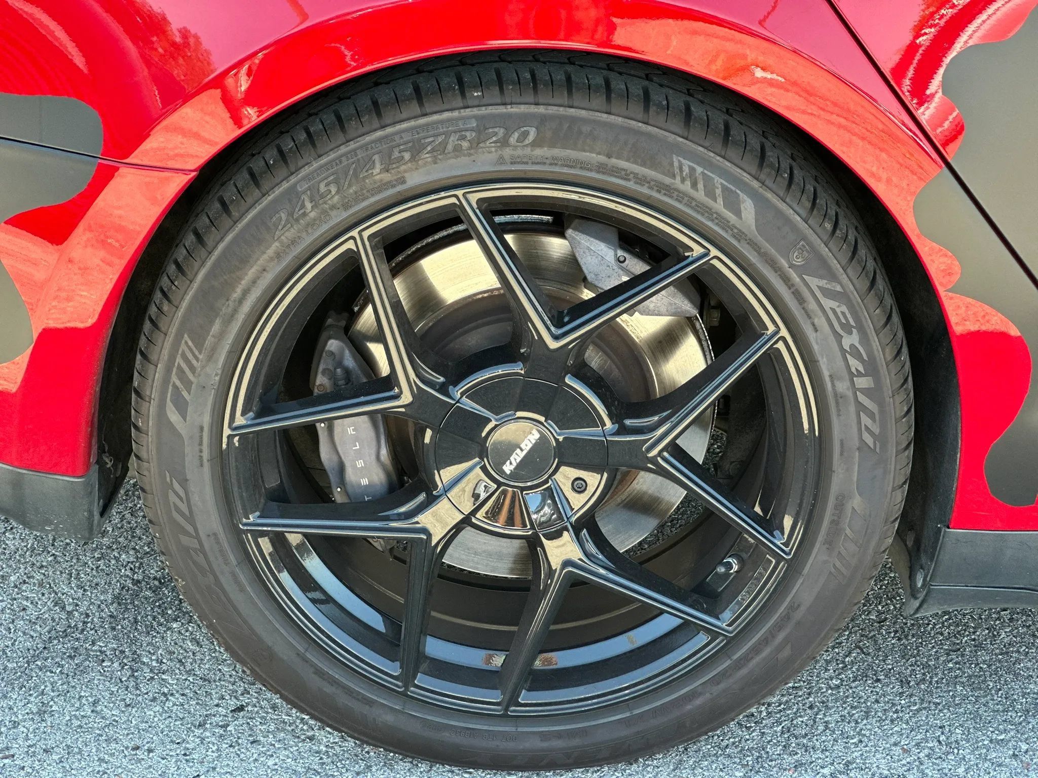 Used 2014 Tesla Model S 85 RWD image 26