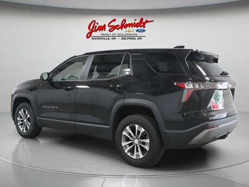 Used 2025 Chevrolet Equinox LT FWD image 4