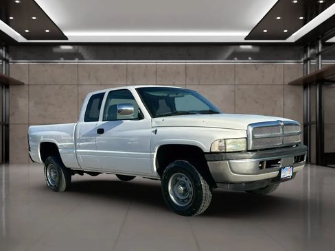 Used 2001 Dodge Ram 1500 Truck 4x4 Quad Cab image 16