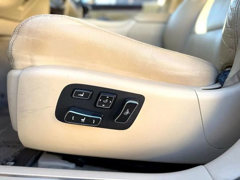 Used 2015 Lexus LS 460 w/ Comfort Package image 18