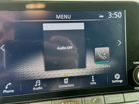 Used 2023 Nissan Rogue SV image 21