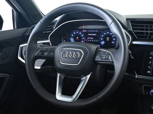 Certified 2025 Audi Q3 2.0T Premium w/ Convenience Package image 10
