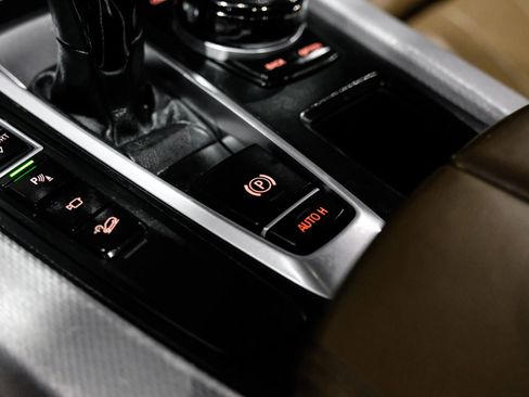 Used 2018 BMW X5 xDrive50i image 23