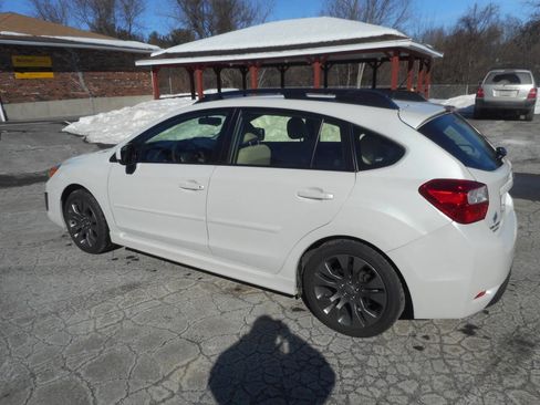 Used 2014 Subaru Impreza 2.0i Sport Premium image 14
