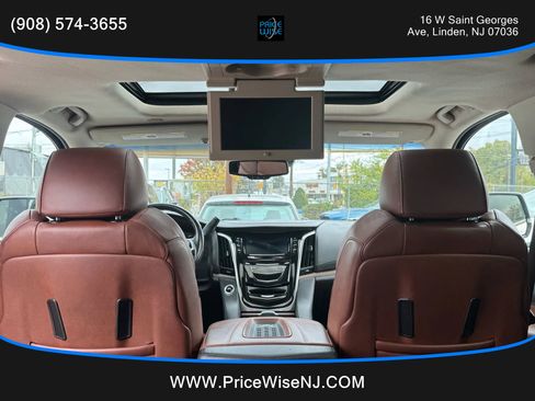 Used 2016 Cadillac Escalade ESV Premium image 30