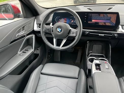 Certified 2025 BMW X2 xDrive28i AWD/4WD image 8