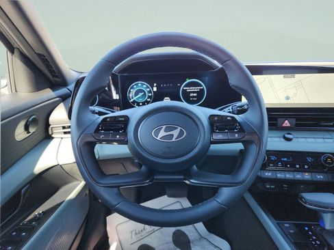 New 2026 Hyundai Elantra Limited image 9