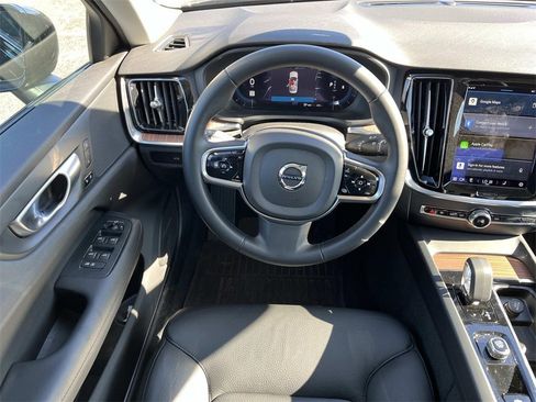 Used 2024 Volvo S60 B5 Plus w/ Climate Package image 13