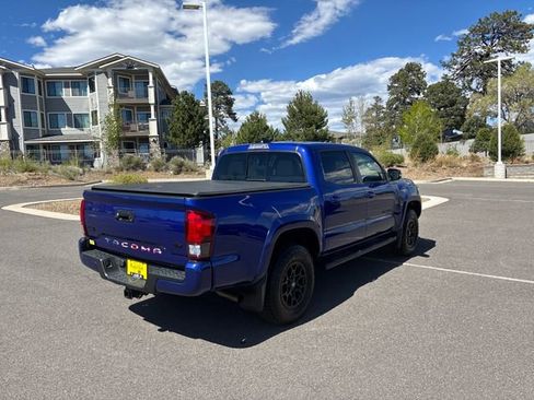 Used 2022 Toyota Tacoma SR5 w/ Technology Package AWD/4WD image 3