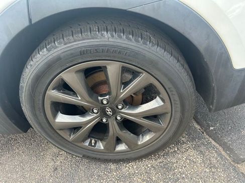 Used 2017 Hyundai Santa Fe Sport AWD/4WD image 6