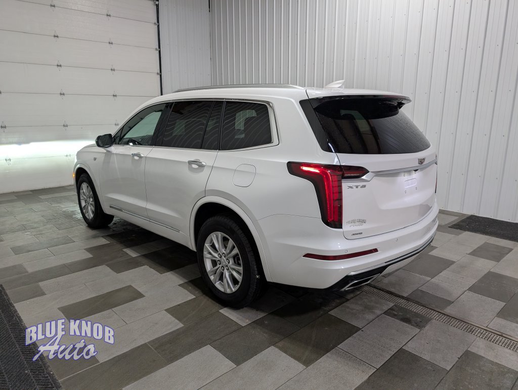 Used 2024 Cadillac XT6 Luxury AWD/4WD image 2