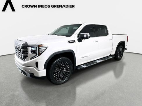 Used 2022 GMC Sierra 1500 Denali w/ Technology Package AWD/4WD image 1