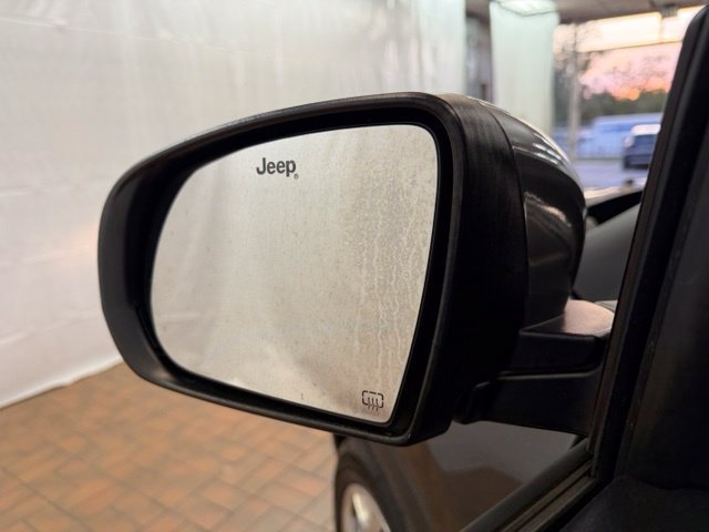 Used 2018 Jeep Compass Limited FWD image 22