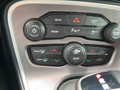 Used 2022 Dodge Challenger GT RWD image 13