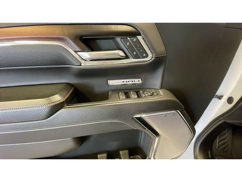 Certified 2024 GMC Sierra 1500 Denali AWD/4WD image 10