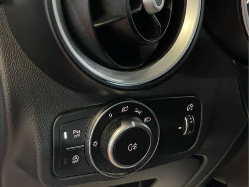 Used 2023 Alfa Romeo Stelvio Veloce AWD/4WD image 24
