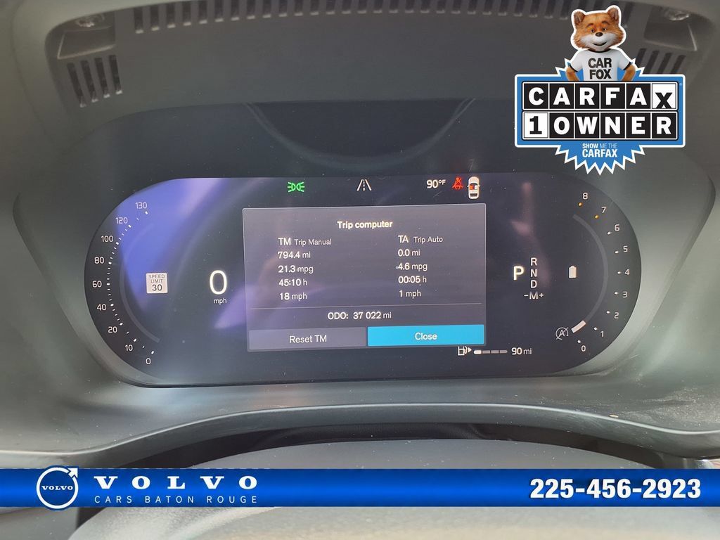 Certified 2023 Volvo XC60 B5 Plus w/ Climate Package AWD/4WD image 35