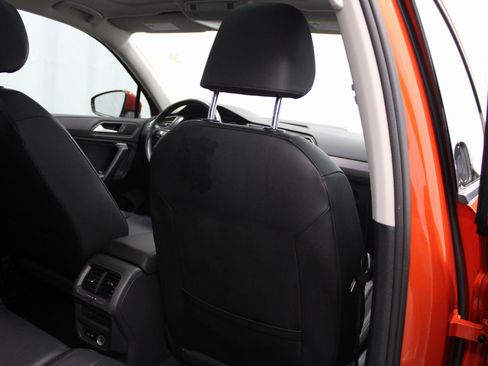 Used 2019 Volkswagen Tiguan SE image 25