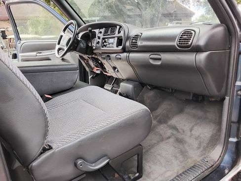 Used 2001 Dodge Ram 3500 Truck 2WD Regular Cab image 12