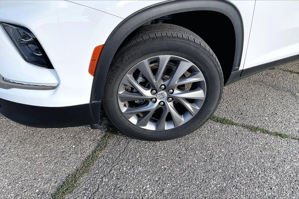 Used 2026 Buick Enclave Preferred AWD/4WD image 4