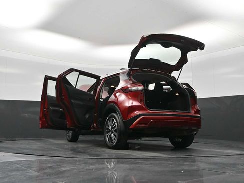 Used 2022 Nissan Kicks SV w/ Interior Electronics Package image 37