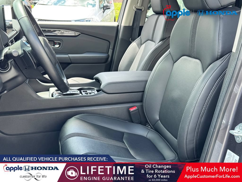 Used 2025 Honda Pilot EX-L image 7