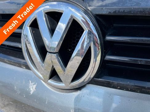 Used 2012 Volkswagen Jetta TDI FWD image 3
