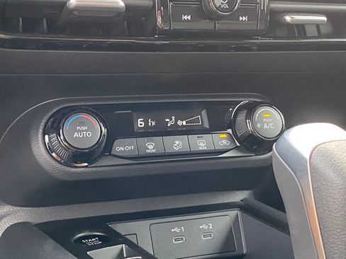 New 2026 Nissan Kicks SV image 25