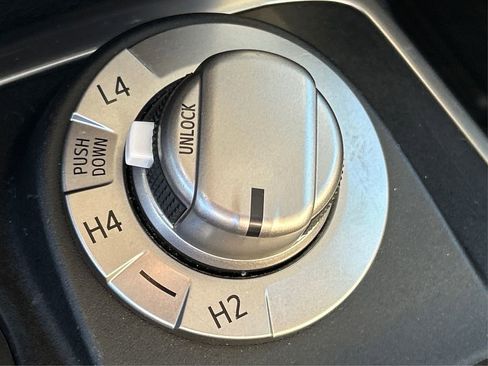 Used 2018 Toyota 4Runner SR5 image 37