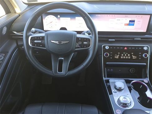 Used 2025 Genesis GV80 2.5T Standard image 15