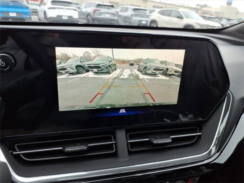 New 2026 Chevrolet Trax RS w/ Sunroof Package image 12