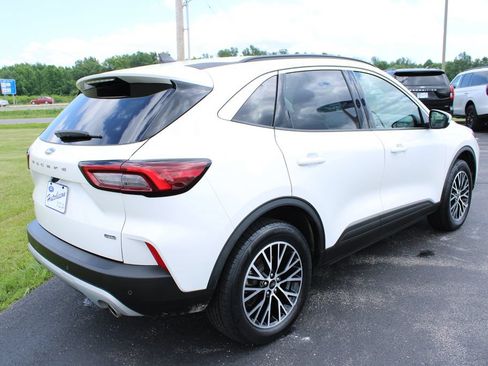 Used 2024 Ford Escape SE FWD image 13