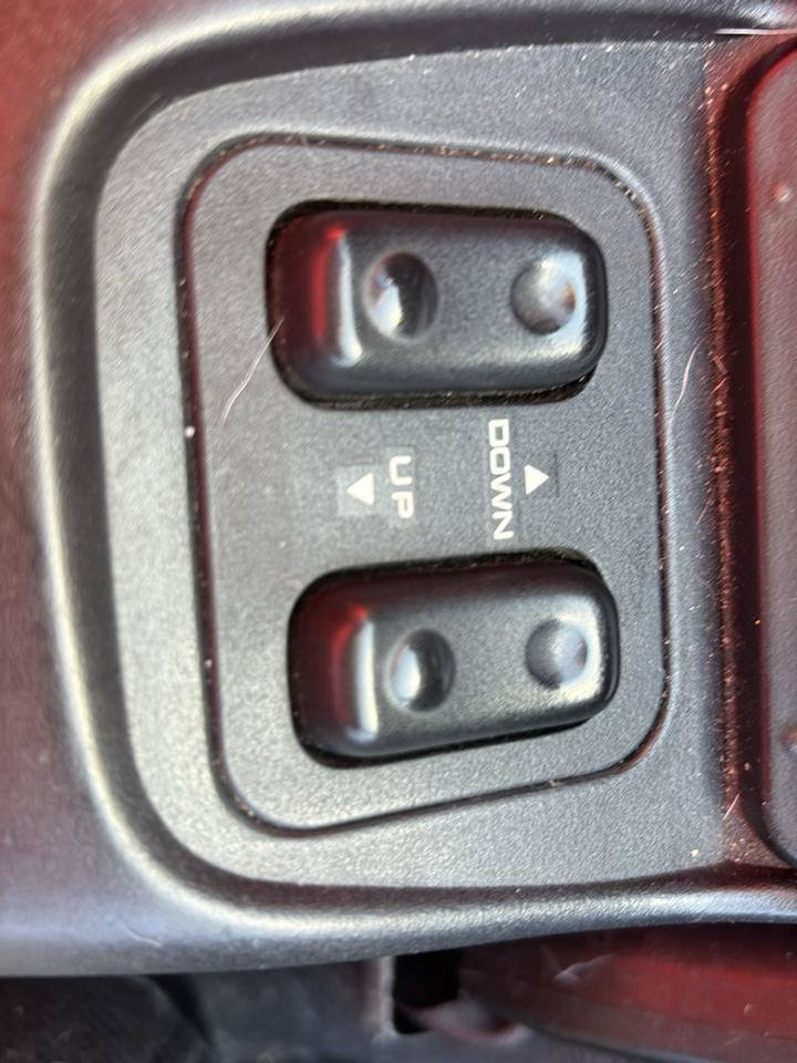 Used 1990 MAZDA MX-5 Miata RWD image 9