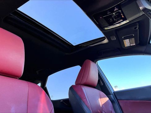 Used 2024 Lexus NX 350h Premium image 13