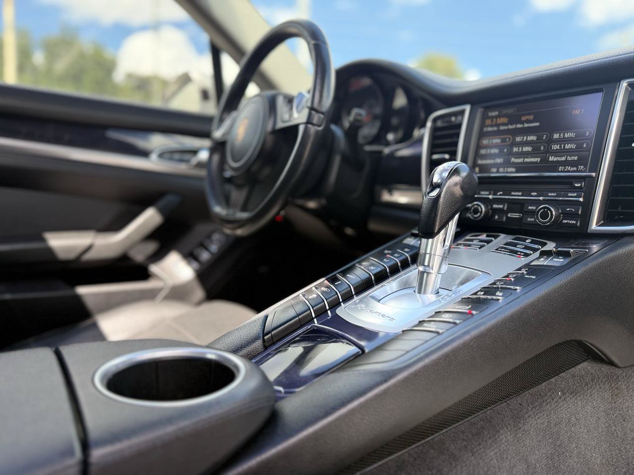 Used 2013 Porsche Panamera S RWD image 42