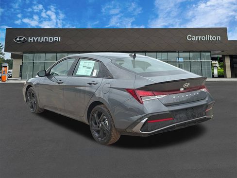 New 2026 Hyundai Elantra Sport FWD image 8
