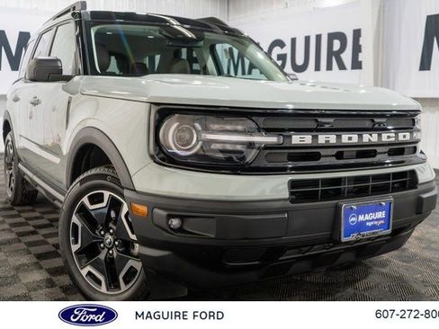 Used 2023 Ford Bronco Sport Outer Banks w/ Tech Package image 1