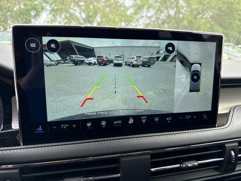 New 2025 Lincoln Corsair FWD w/ Equipment Group 101A image 23