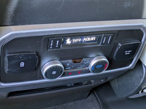 Used 2020 Ford Expedition Platinum RWD image 23