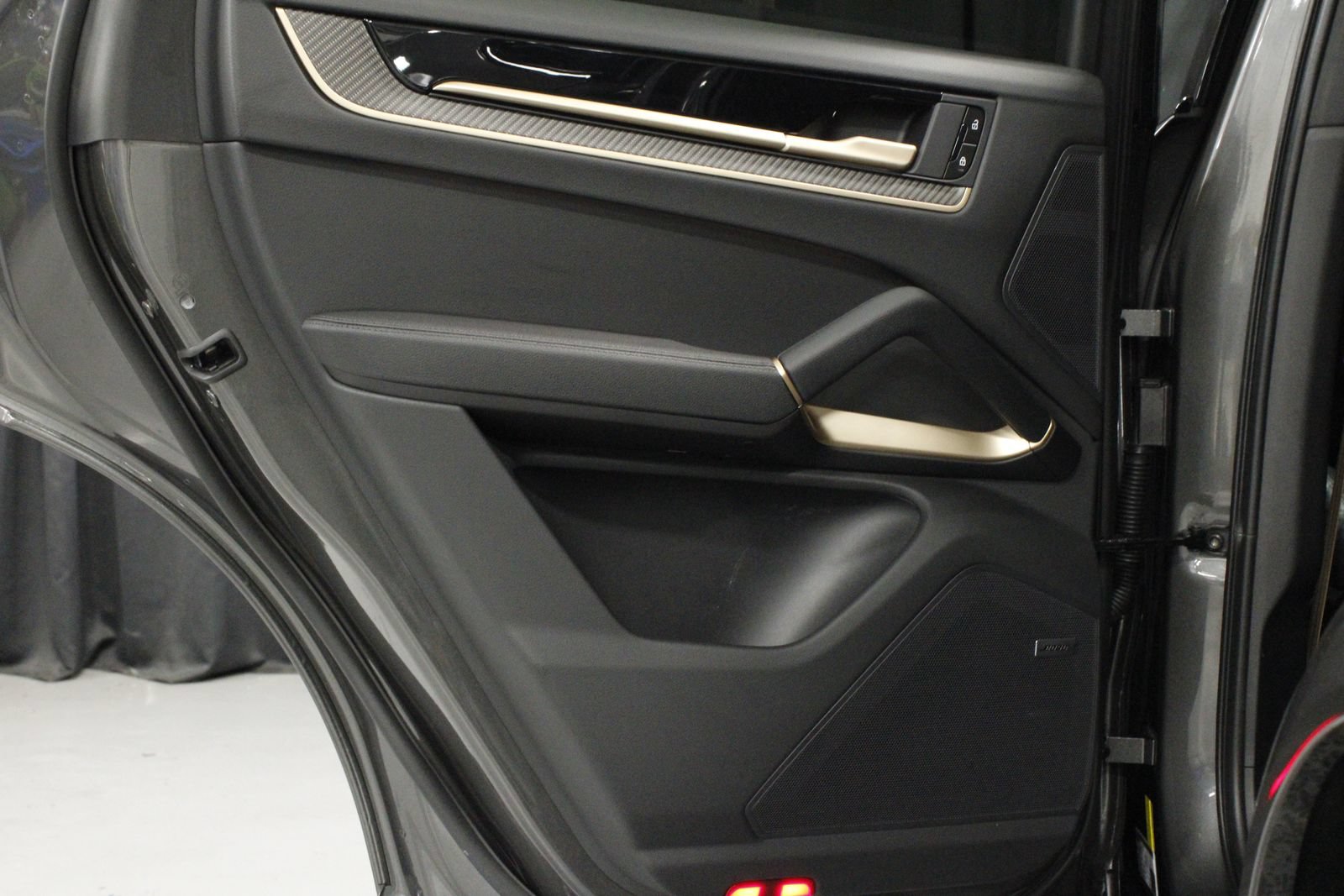 Certified 2026 Porsche Cayenne Coupe AWD/4WD image 16
